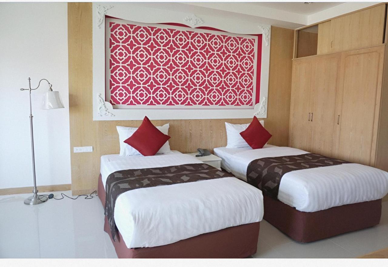 Lucky Sun Patong Hotel Exterior photo